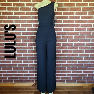 NWT Lulu's One shoulder black jumpsuit dressy